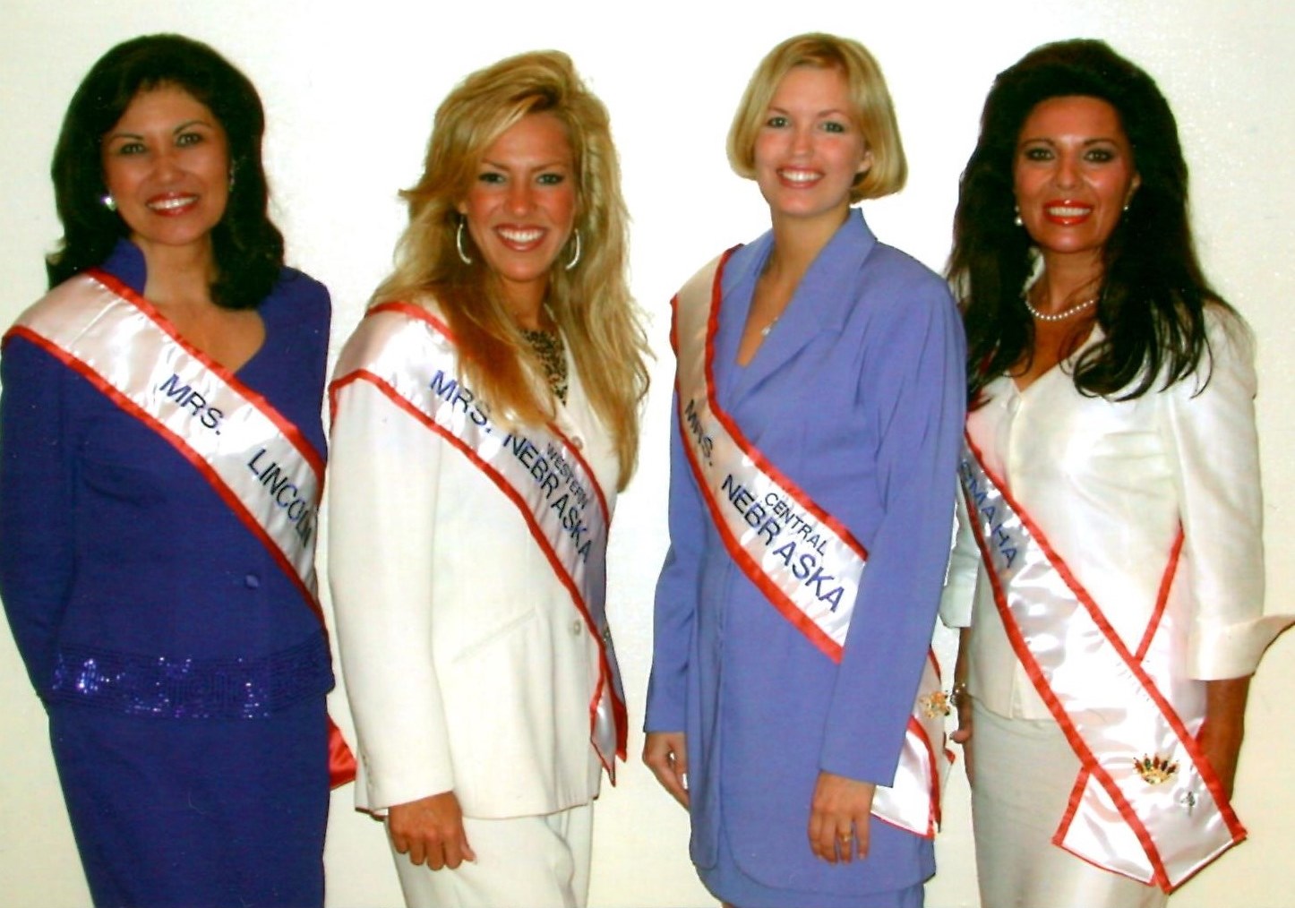 Contestants Mrs. Nebraska America